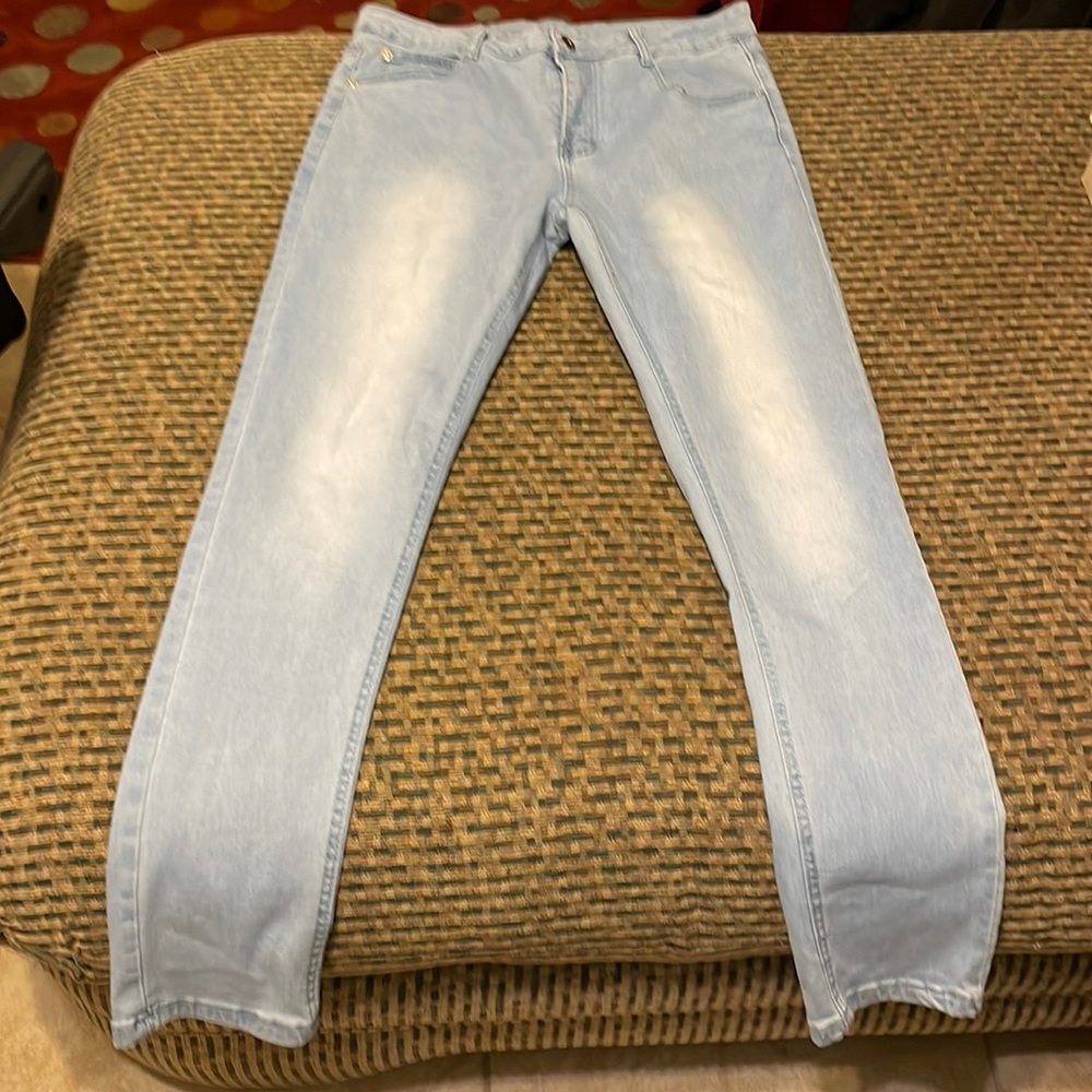 New without tag skinny jeans